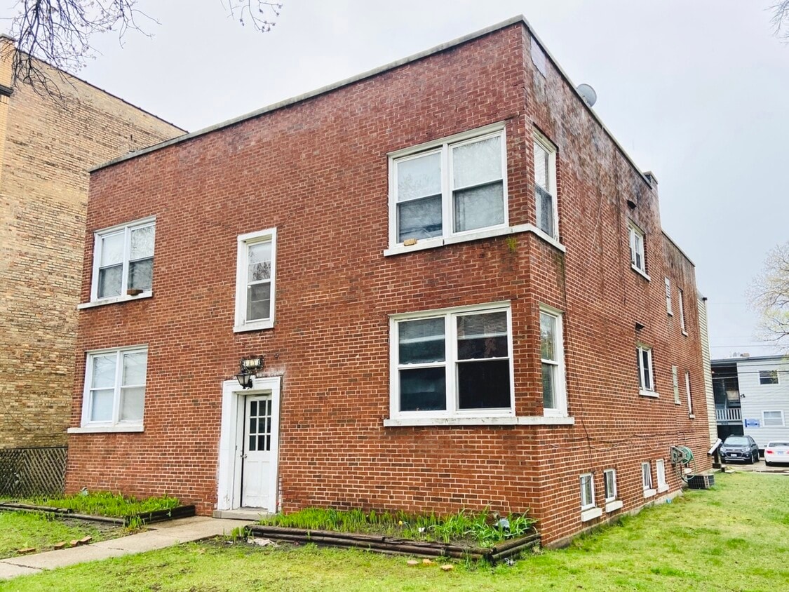 Primary Photo - 8854 La Crosse Ave