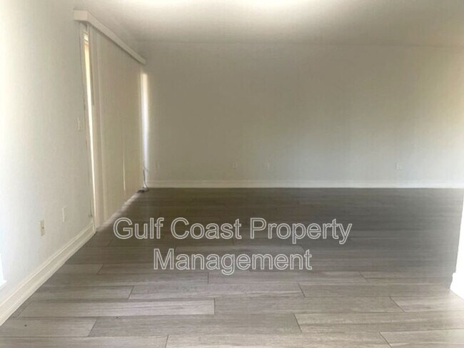 Foto del edificio - 3417 Clark Rd