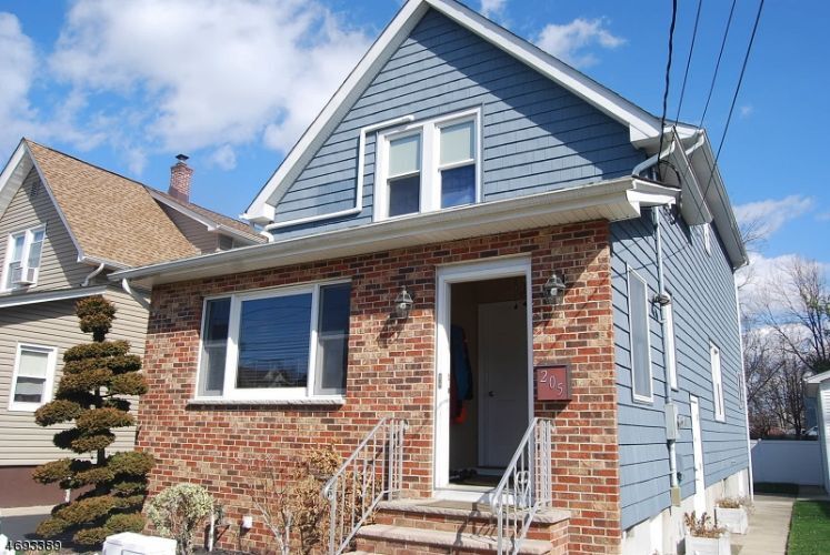 Primary Photo - 205 Valley Brook Ave