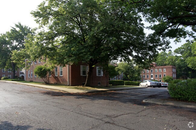 Foto del edificio - Glenayr Apartments