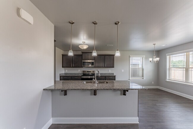 Building Photo - 119 Beaver Brook Pl