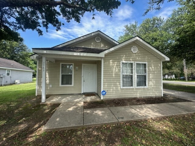 Primary Photo - 5565 Banyan Trace Dr