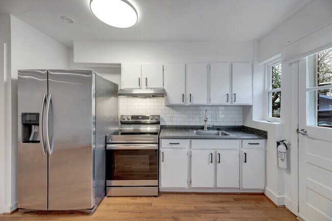 Foto del edificio - 1628 Q St SE