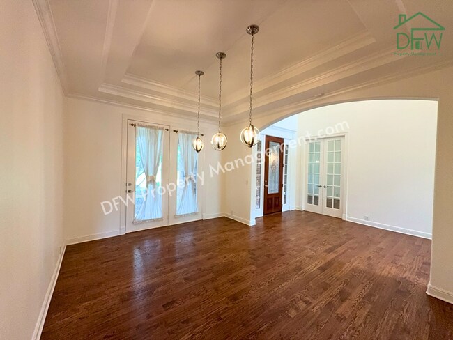 Foto del edificio - Luxury Living in Southlake – Stunning 5-Bedroom Home with Pool & Spa!