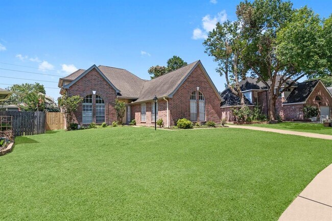 Building Photo - 15606 Fox Springs Dr