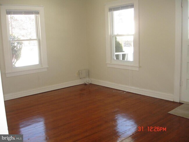 Foto del edificio - 2712 1st St S