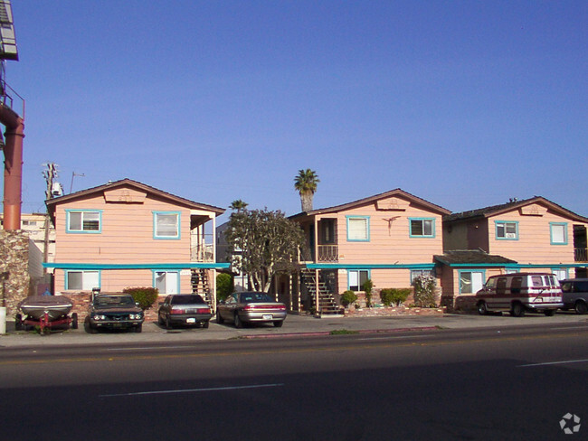 Building Photo - Ingraham - La Playa Point LP