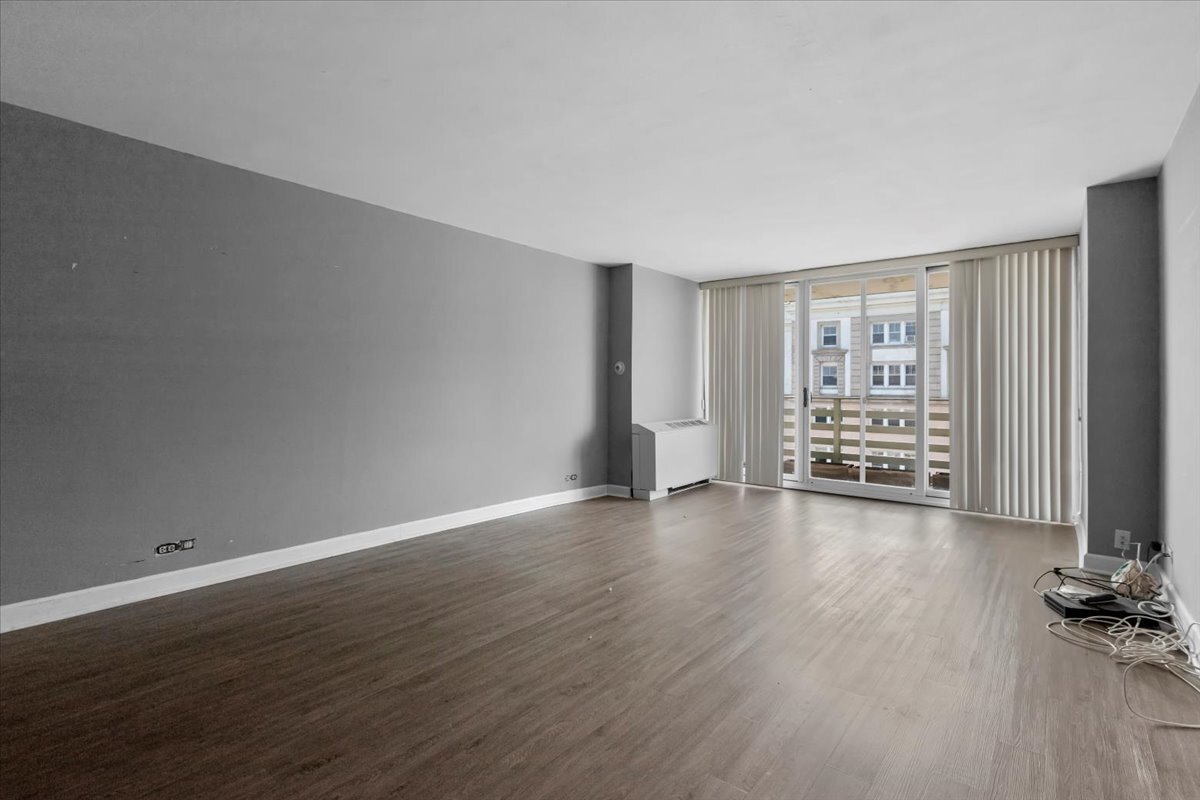 Foto principal - 5601 N Sheridan Rd