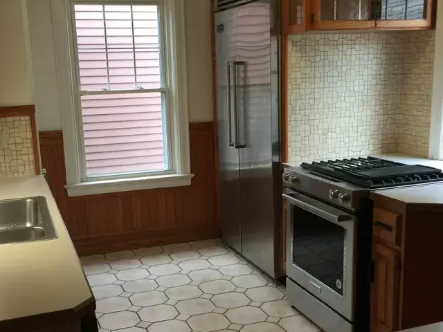 Foto del edificio - 2128 Bellevue Ave