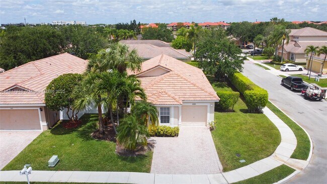 Foto del edificio - 11811 SW 8th St