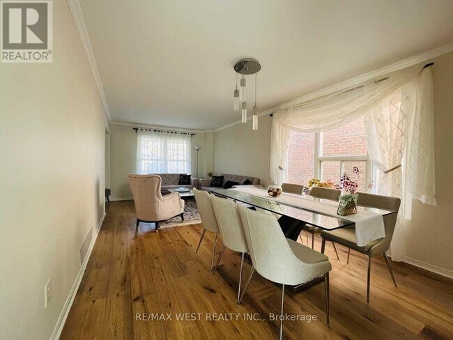 Photo du bâtiment - 106 O'Connor Crescent