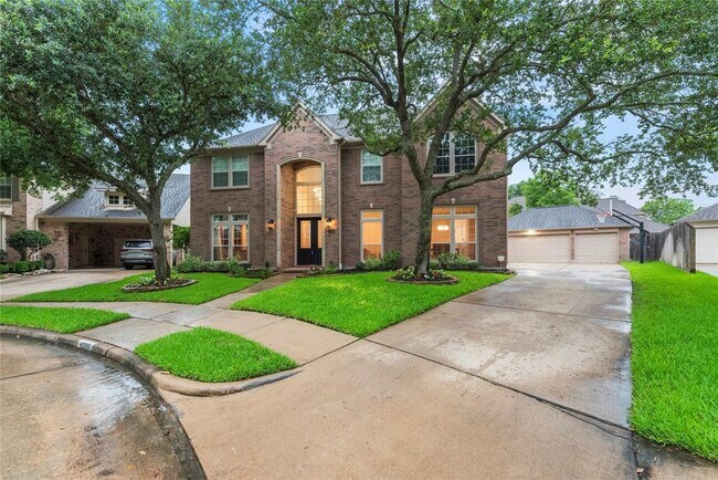 Foto del edificio - 4306 Stonecroft Cir