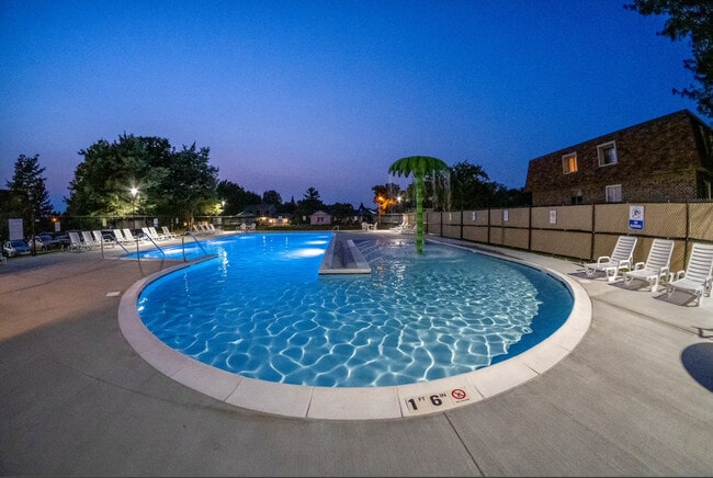 Piscina - Lorlyn of Batavia