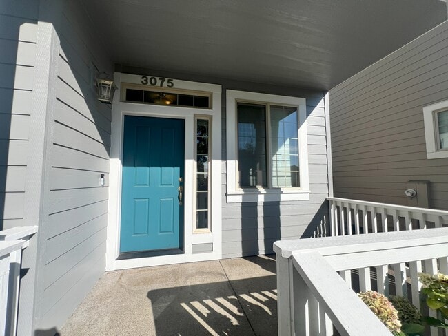 Building Photo - 3075 Flame Tree Ln NW