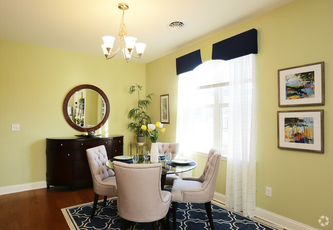 2BR-2BA_DINING_1506SF - Northern Pass Luxury Apartments