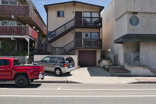 Building Photo - 448 Rosecrans Ave