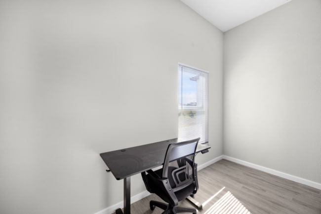 Foto del edificio - 3300 NW 15th Ln