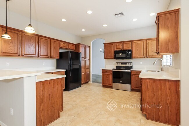 Building Photo - 14431 W Evans Dr