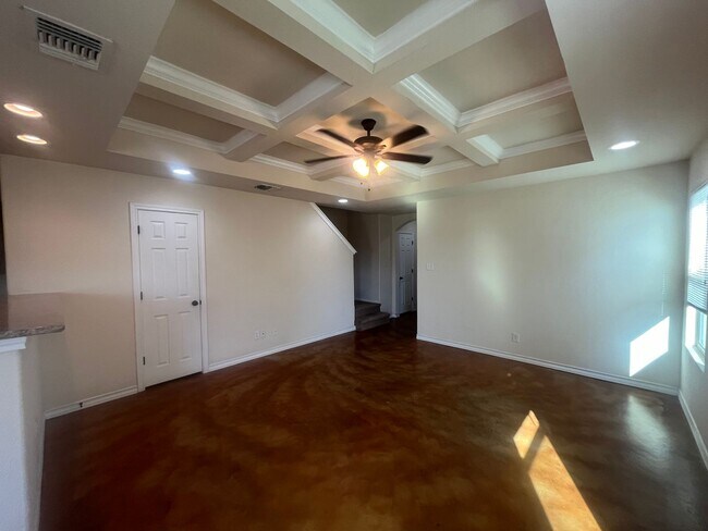 Foto del edificio - 16825 Showdown Path #4, Selma, TX. 78154