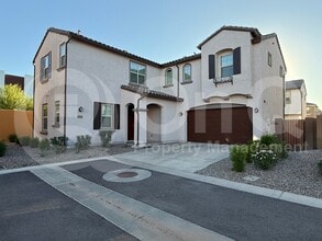 Building Photo - 670 S Jacana Ln