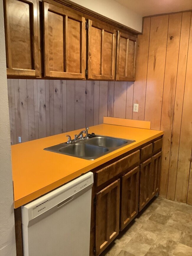 Foto del edificio - Hascall - 2118-2120 Eberlein Ave. - PM 11302022