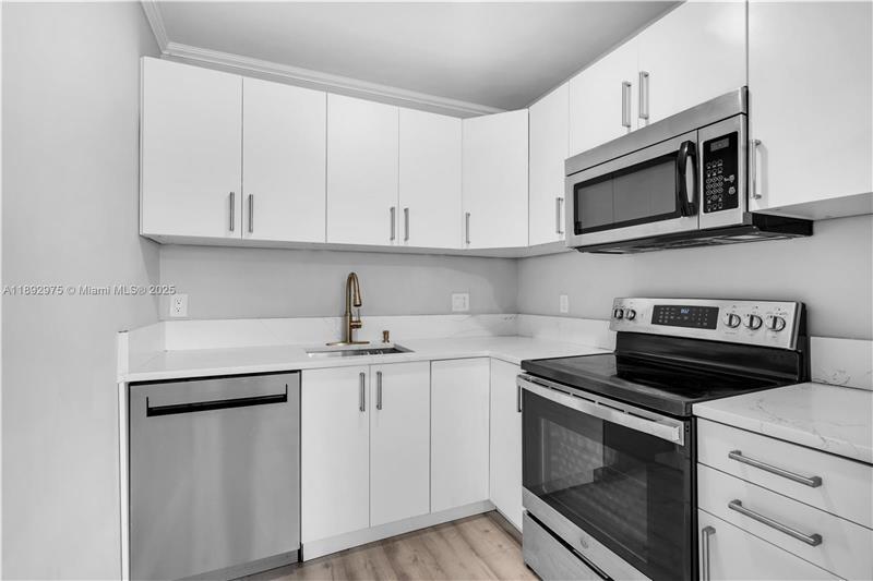Foto principal - 4500 NE 18th Ave