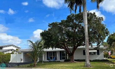 Building Photo - 7200 Harbour Dr