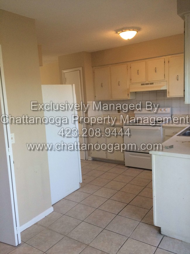 Building Photo - 450 Berean Ln
