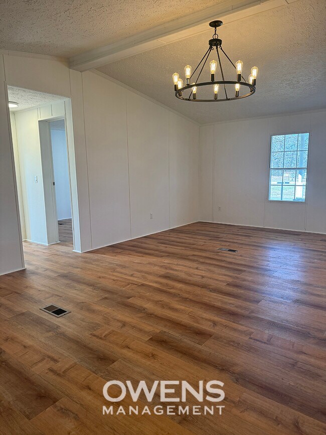 Building Photo - 259 Bennet Cir