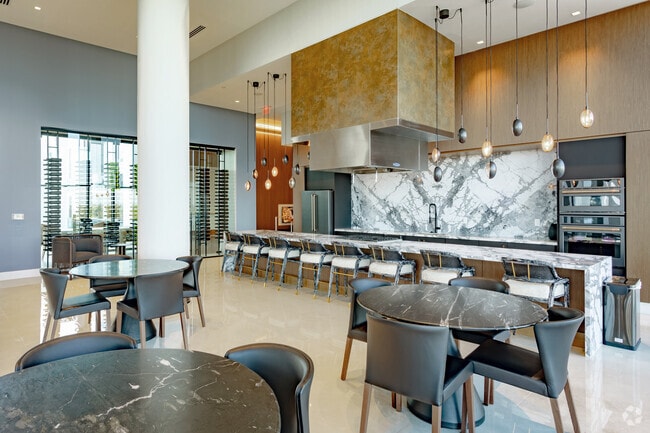 Exhibition KItchen - Avion Riverwalk