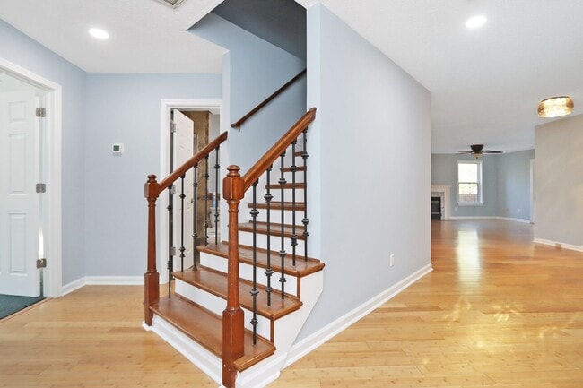 Building Photo - 2202 Lakeside Drive Yorktown VA 23692