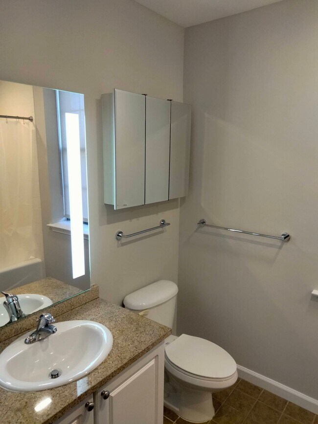 Building Photo - 38 Imlay St