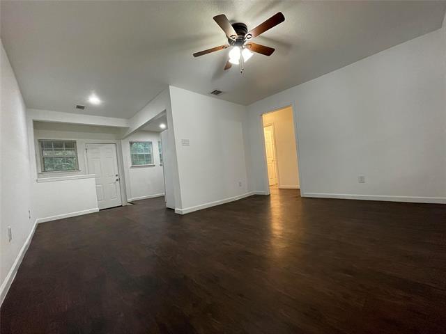 Building Photo - 2509 Cravens Rd