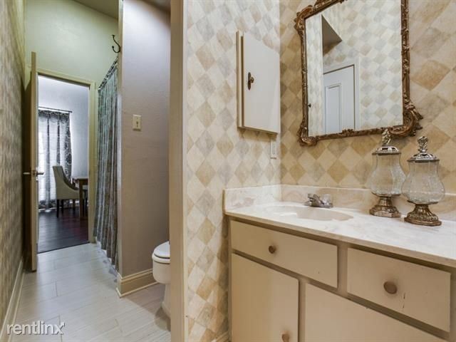 Foto del edificio - 2 br, 2 bath  - 10419 High Hollows Dr
