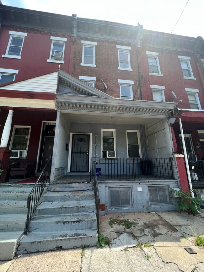 Building Photo - 3329 Ridge Ave
