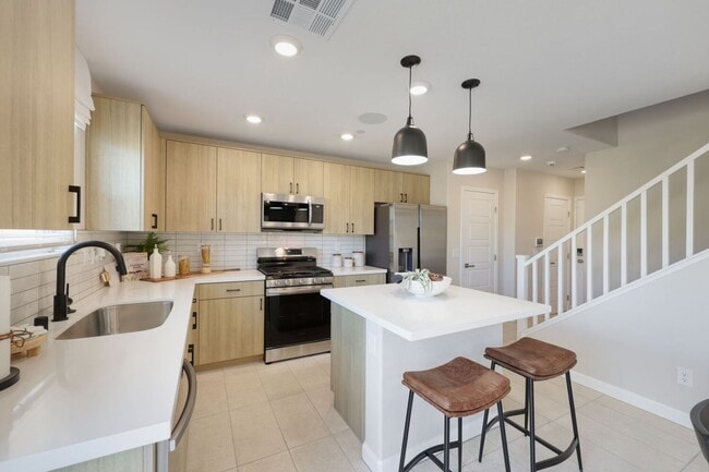 Building Photo - FULLY FURNISHED, 3 Bedroom, New Build MODEL HOME In Cadence, Henderson!