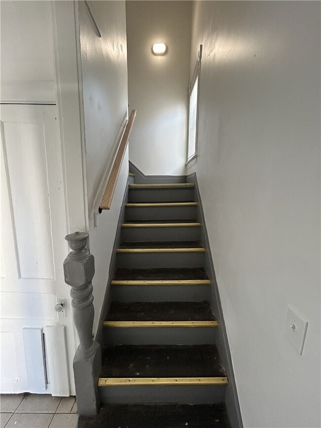 Building Photo - 301 Weaver St