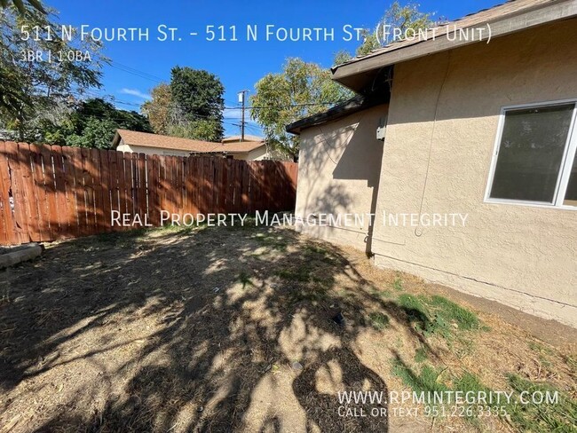 Building Photo - Cozy 3 Bedroom, 1 Bathroom Home with Drive...