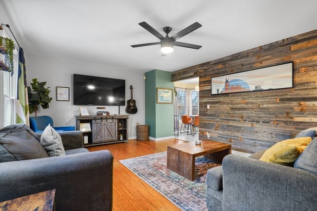 Foto del edificio - 914 Warren St