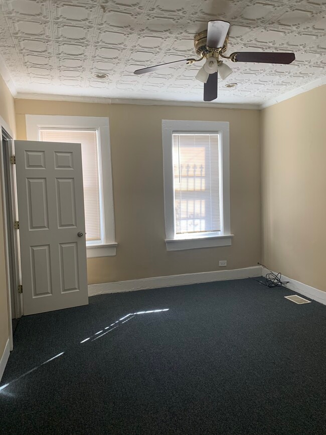Foto del edificio - 1735 W 17th St