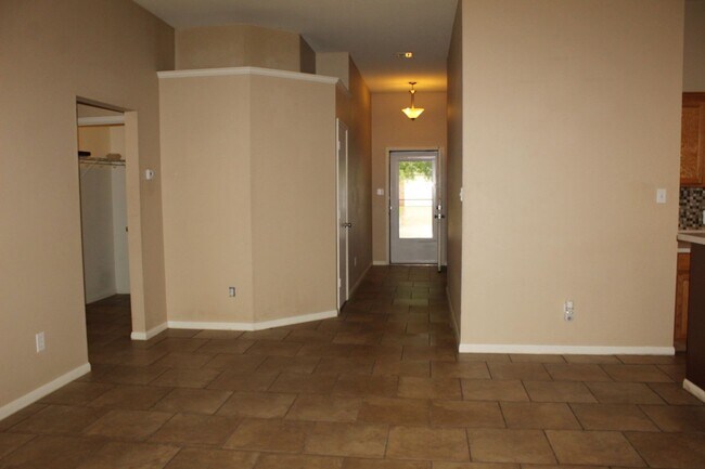 Building Photo - 3 BEDROOM, 2 BATH, BELTON ISD