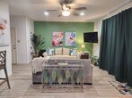 Foto principal - 206 W Red Snapper St