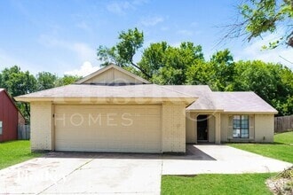 Building Photo - 608 Nora Ln