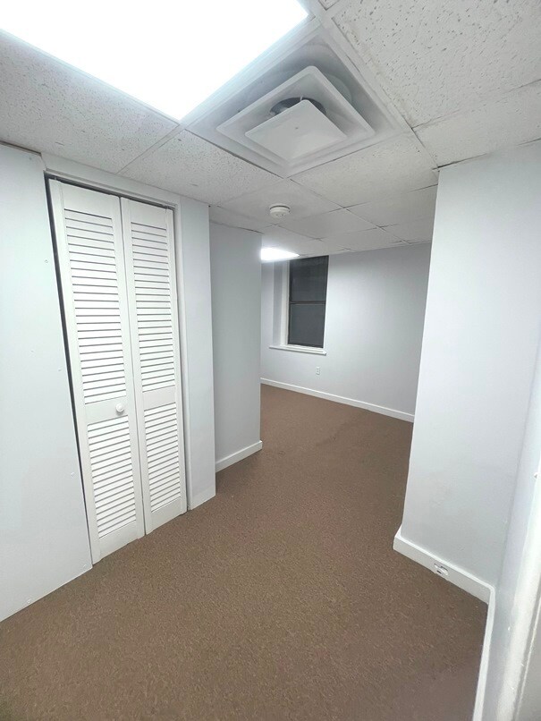 Foto del edificio - 475 Commonwealth Ave