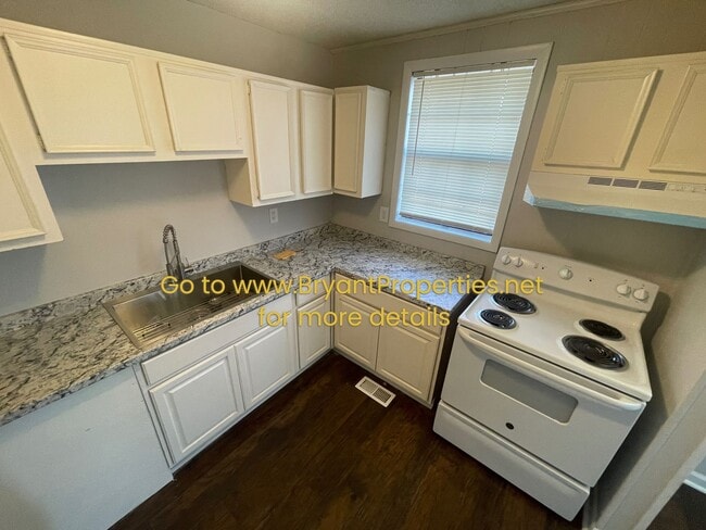 Building Photo - Nashville - 2 Bedroom 1-Bath