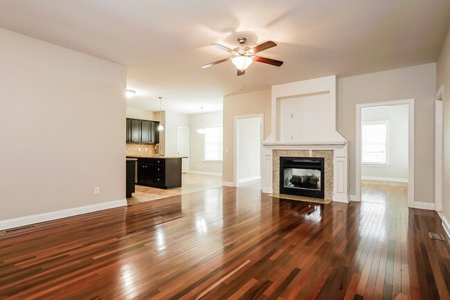 Building Photo - 20 Tia Circle