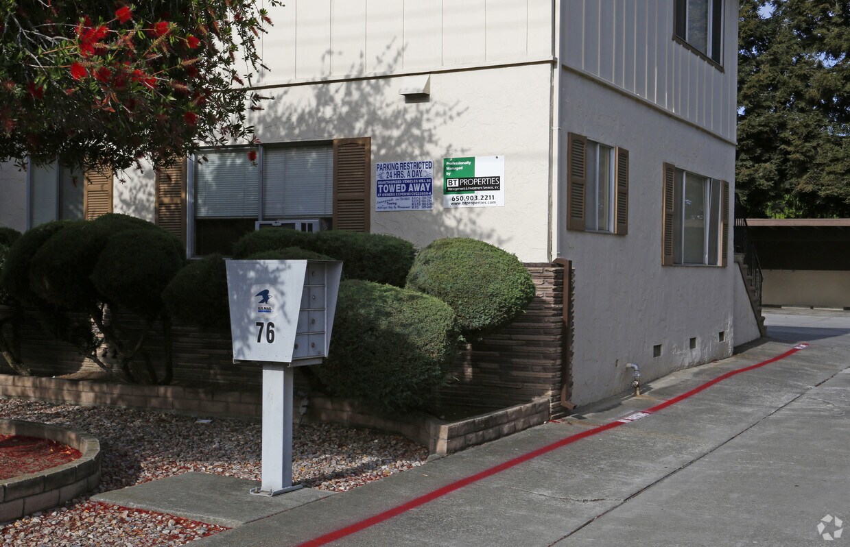 Foto del edificio - 76-86 Monroe St