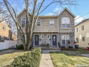 Building Photo - 62 A Linwood Rd N