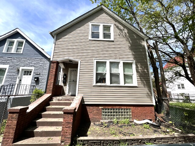 Primary Photo - 8238 S Saginaw Ave