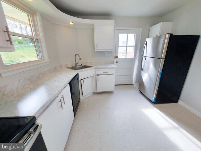 Foto del edificio - 13111 Oriole Dr